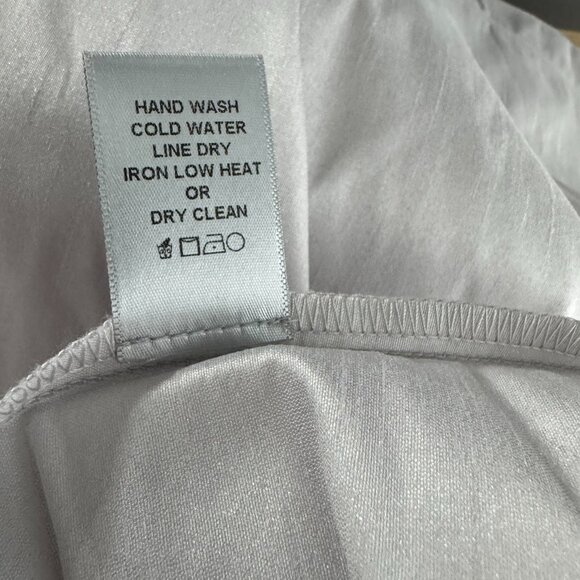 IC Collection Button Front Blouse Shirt 2XL Silver Cuffed Polyester TP-3463 - Picture 13 of 13